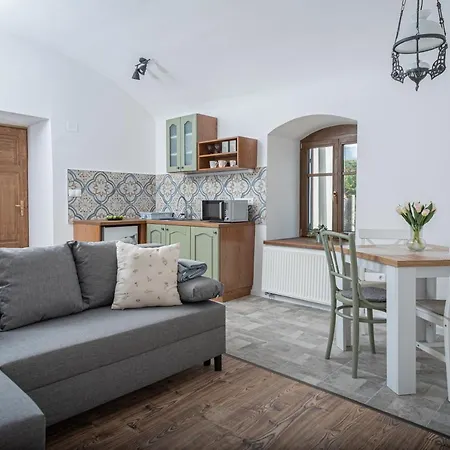 Berkenyeliget Vendeghaz Apartmán *